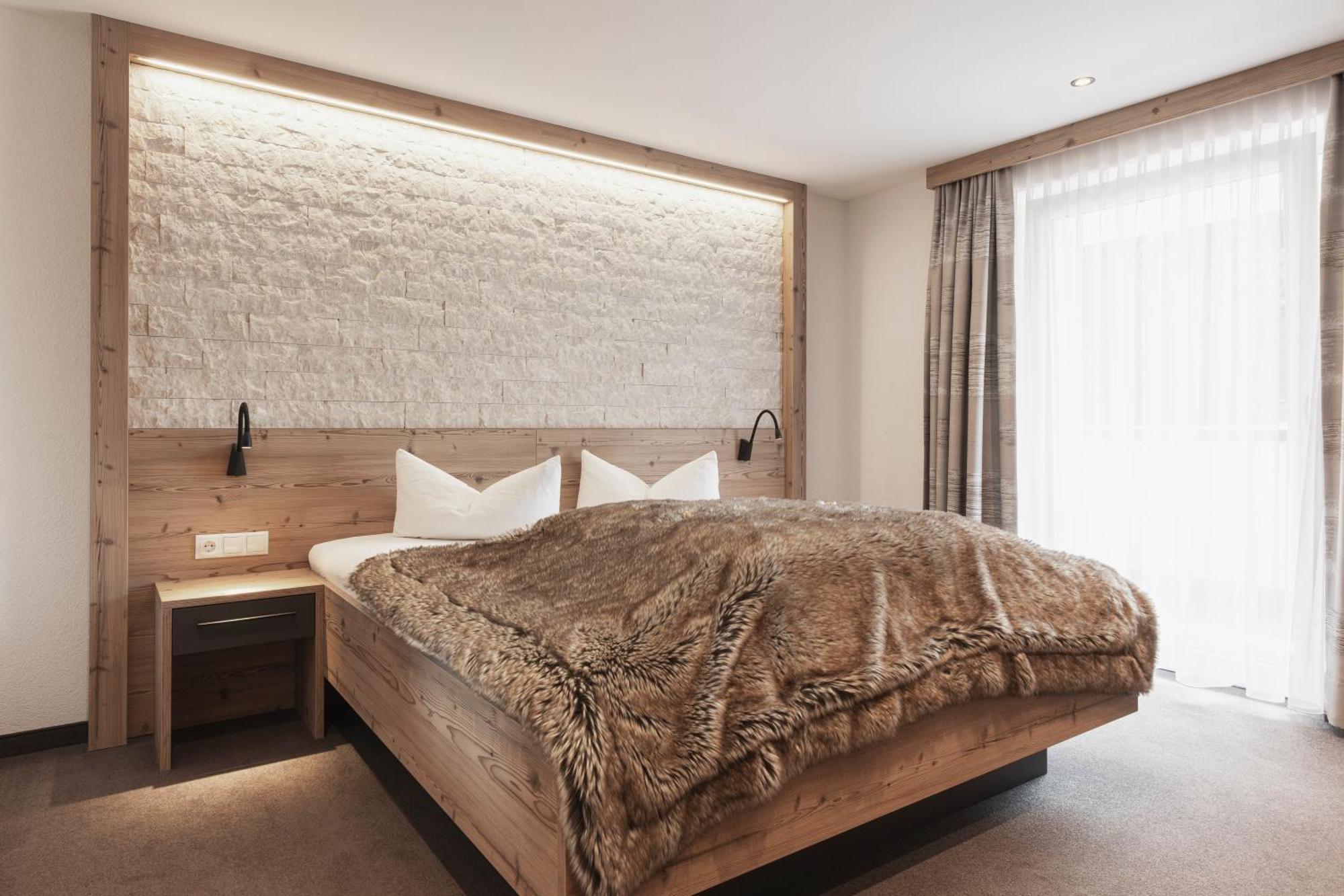 Birkheim Hotel Ischgl Buitenkant foto