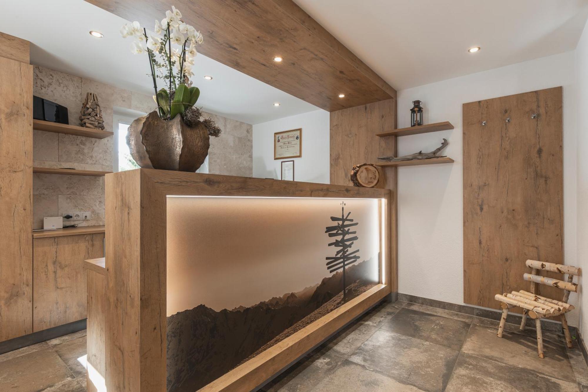 Birkheim Hotel Ischgl Buitenkant foto